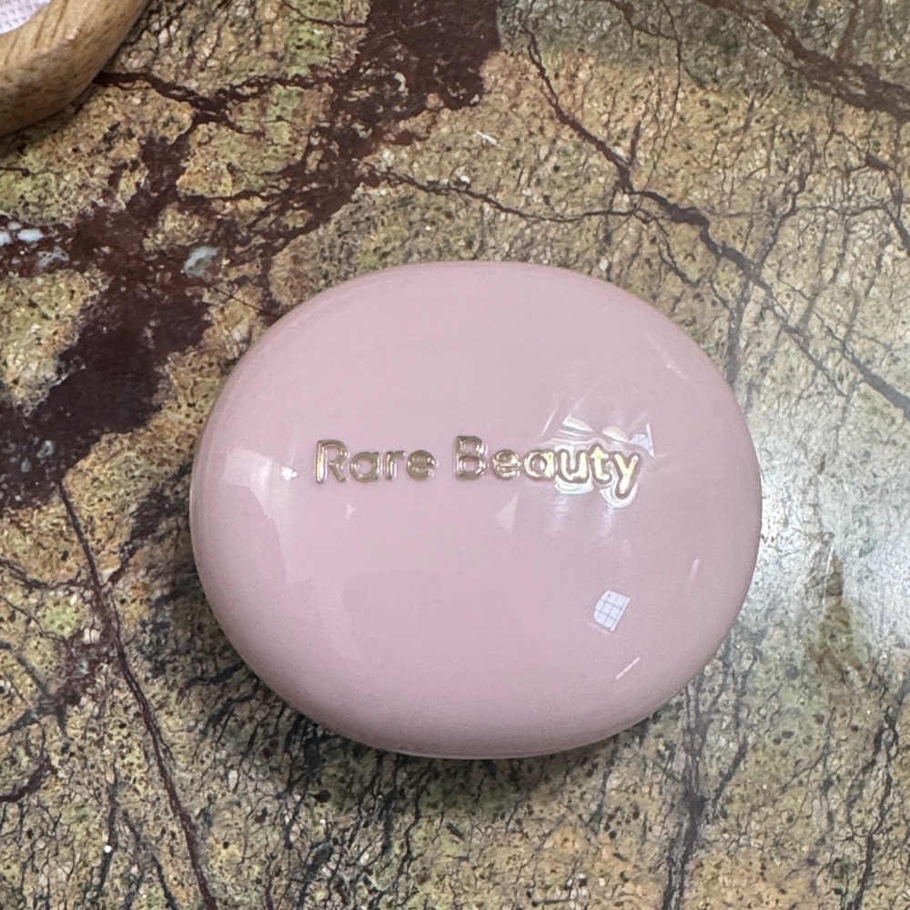 Rare Beauty Soft Pink Compact
